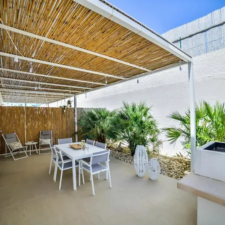 Villa Casa Blanca *